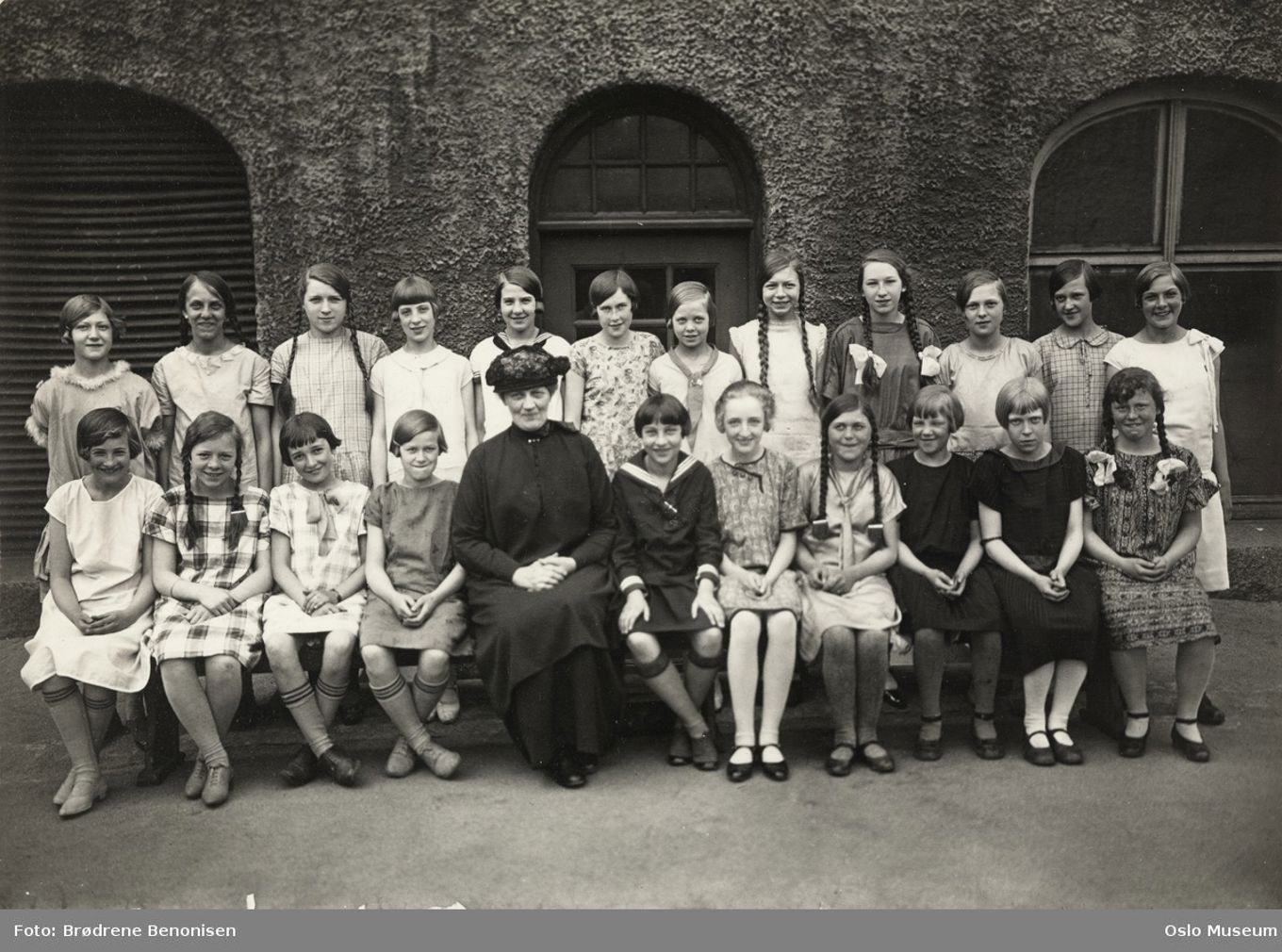 Foto: Brødrene Benonisen/Oslo Museum Jenteklasse